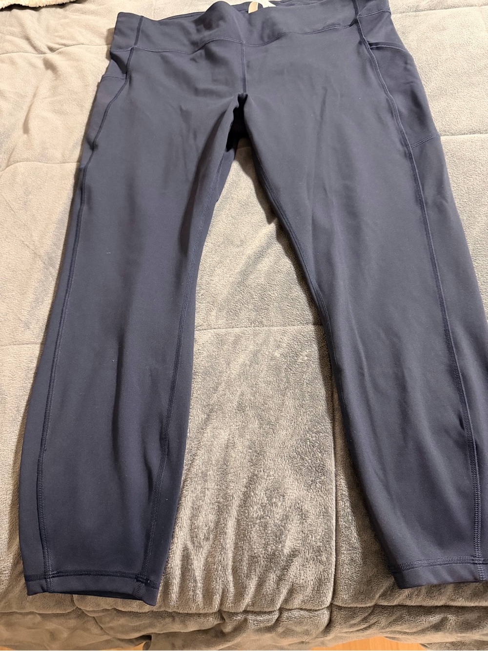 Lululemon Invigorate High Rise Tight 25” - size 18 (Navy color)